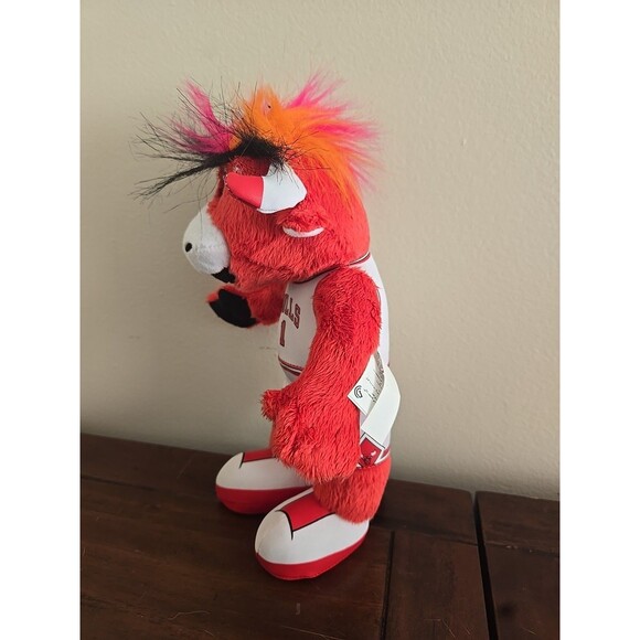 Bleacher Creatures Chicago Bulls Mascot Benny the Bull 10" Plush Figure Nba - Picture 2 of 4